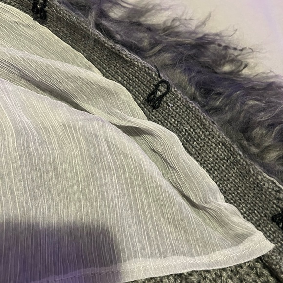 Mongolian lamb grey cardigan - Picture 7 of 14